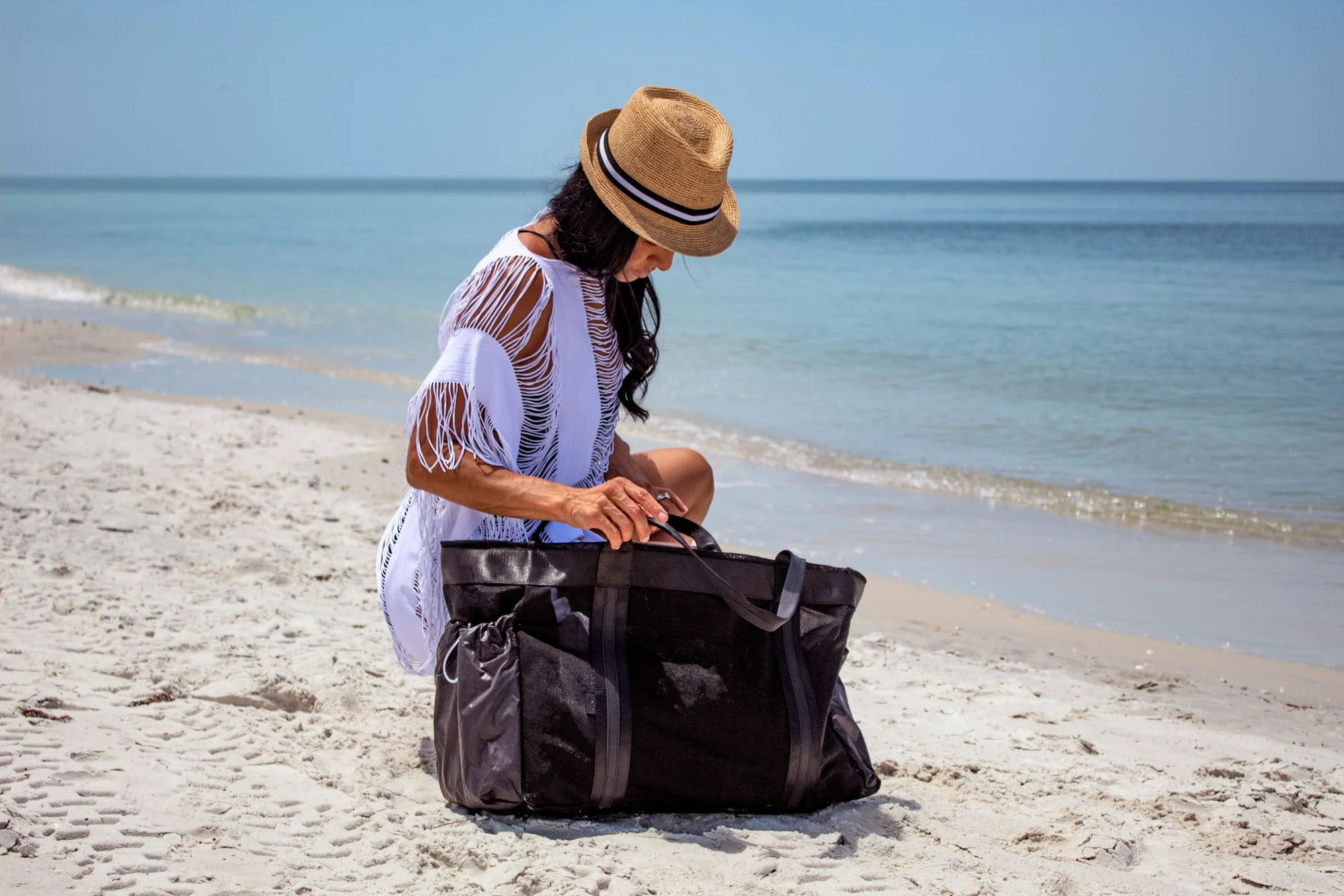 Beach bag customer scene